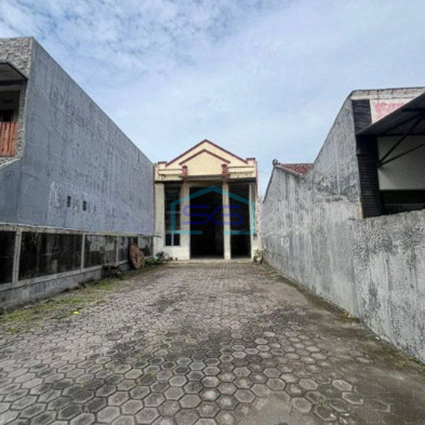 Disewakan Ruko Murah Tepi Jalan Utama Cocok Kantor Dan Usaha Area Gamping Sleman Yogyakarta LT 320m2-1