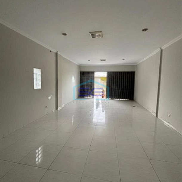 Disewakan Ruko Baru Murah Cocok Kantor Tepi Jalan Utama Sleman Yogyakarta LB 115m2-3