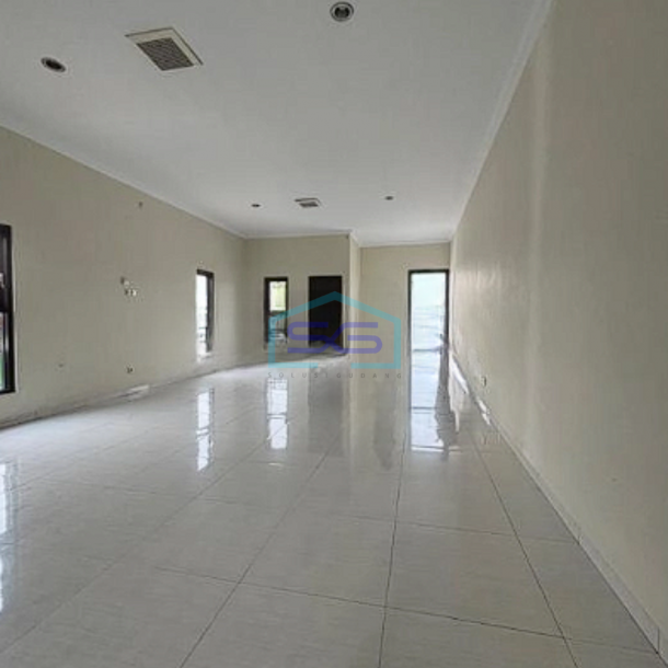 Disewakan Ruko Baru Murah Cocok Kantor Tepi Jalan Utama Sleman Yogyakarta LB 115m2-2