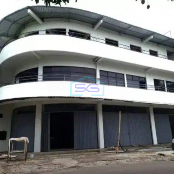 Disewakan Ruko Murah 3 Lantai Hook Area Bisnis Yogyakarta LB 800m2-1