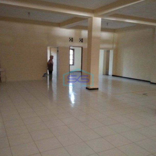 Disewakan Ruko Besar Tanah Luas Cocok Kantor LT 2000m2 Yogyakarta-4