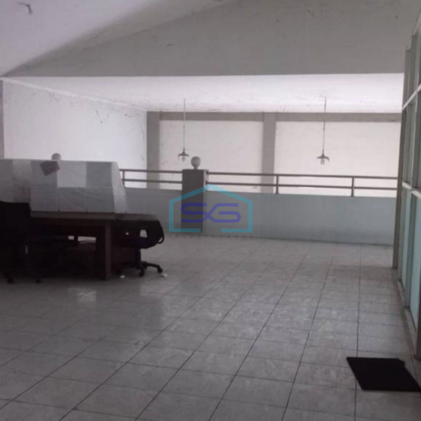 Disewakan Ruko Besar Murah Tepi Jalan Utama Cocok Kantor LT 400m2 Yogyakarta-3