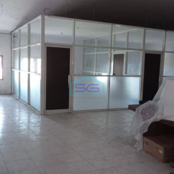 Disewakan Ruko Besar Murah Tepi Jalan Utama Cocok Kantor LT 400m2 Yogyakarta-2