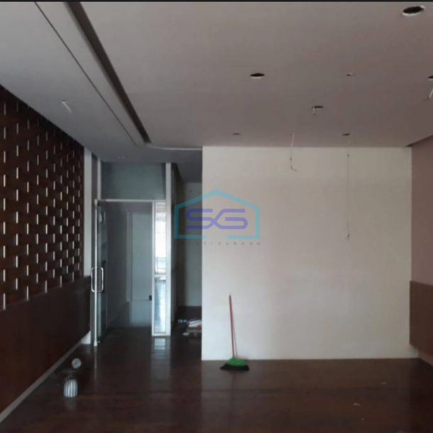 Disewakan Ruko Strategis Di Condongcatur Dekat Pusat Kota Yogyakarta LB 300m2-3