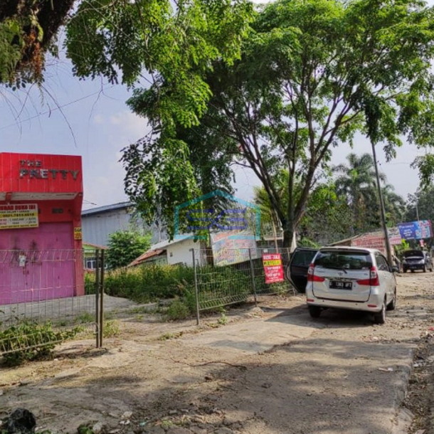 Dijual Ruko Murah Lokasi di Bandung Ex Klinik Luas 350m2-1