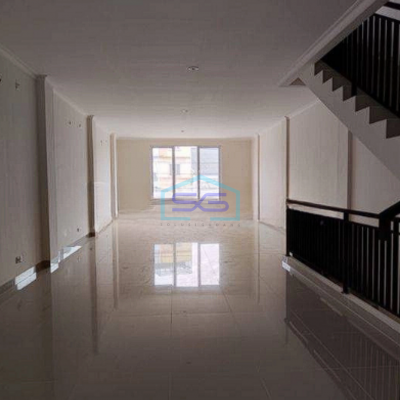 Disewakan Ruko Karang Mulya Tangerang Luas Bangunan 400m2