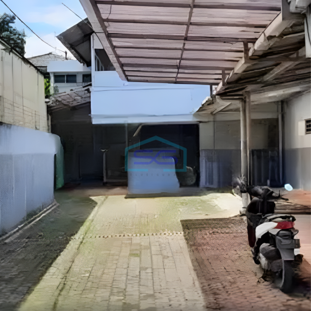 Dijual Gudang Luas Tanah  1017 m² Lokasi Strategis di Jakarta Selatan-1