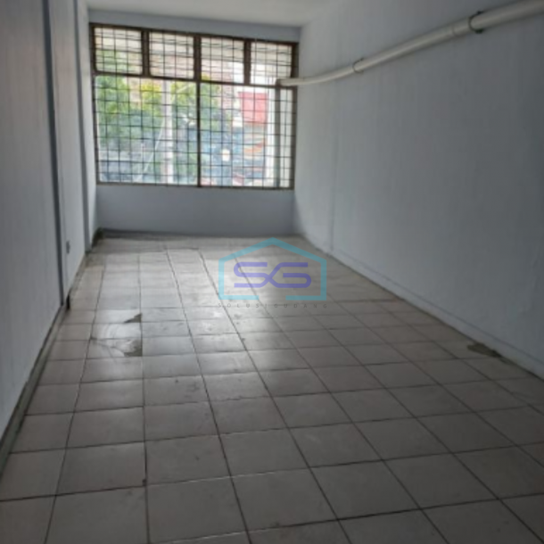 Dijual Ruko 2 Lantai Luas Bangunan  200 m² di Bekasi-2