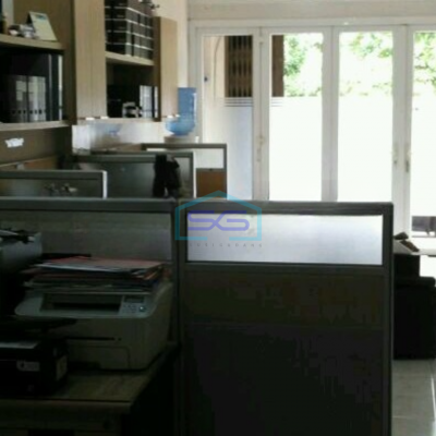 Dijual Ruko 2 Lantai Luas Bangunan  200 m² Lokasi Jakarta Barat