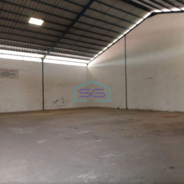Disewakan Gudang Luas Bangunan 690 m²  Lokasi Siap Huni di Legok Tangerang-3