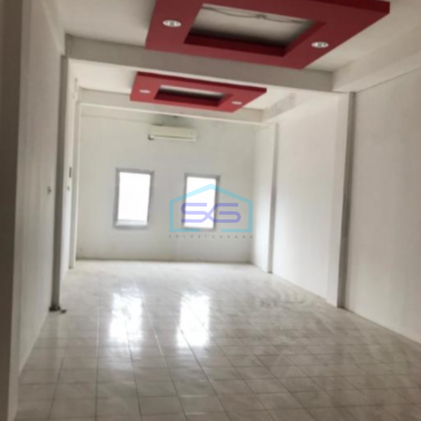 Dijual Ruko Luas Bangunan  300 m²  di Roxy Jakarta Pusat-2