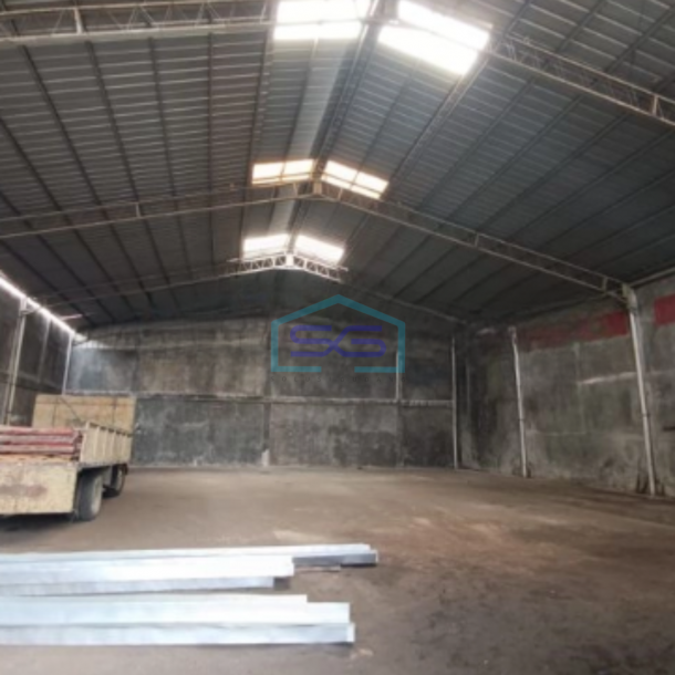 Disewakan Gudang Luas Bangunan 500 m²  Lokasi Cipondoh Tangerang-1