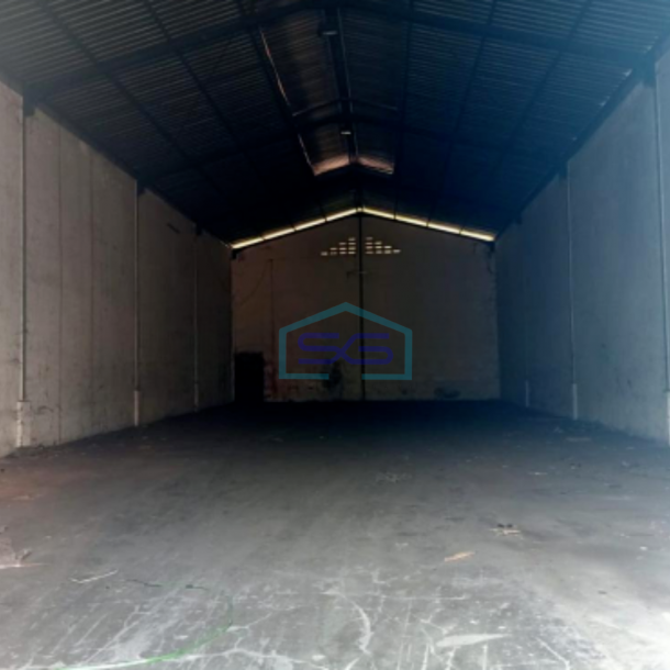 Disewakan Gudang Murah Lokasi Bebas Banjir di Kalideres Jakarta Barat  Luas Bangunan 360 m²-1