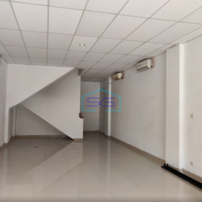 Disewakan Ruko 3 Lantai Luas Bangunan 120 m² di Tangerang