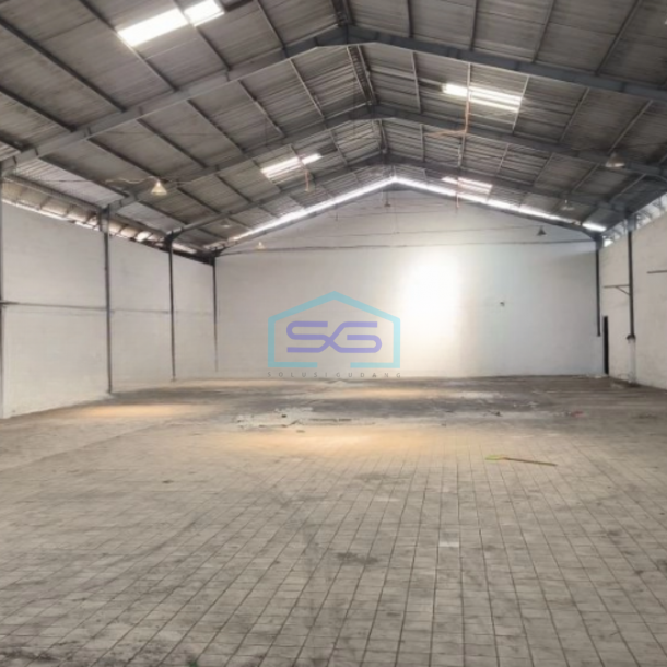 Disewakan Gudang Ada Kantor Luas Tanah  1000 m² Lokasi Bebas Banjir di Tangerang-1