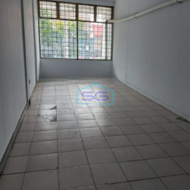 Dijual Ruko 2 Lantai Luas Bangunan 200 m² Lokasi di Bekasi-1
