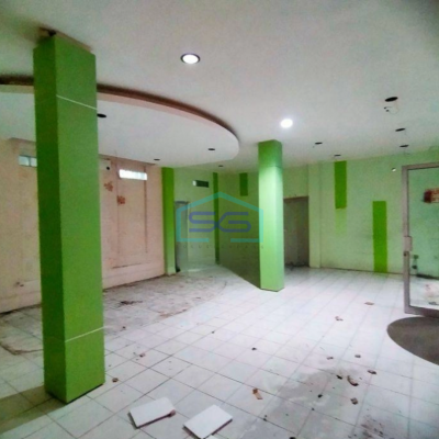 Disewakan Ruang Usaha di Jebres Solo Luas Bangunan 225 m²-3