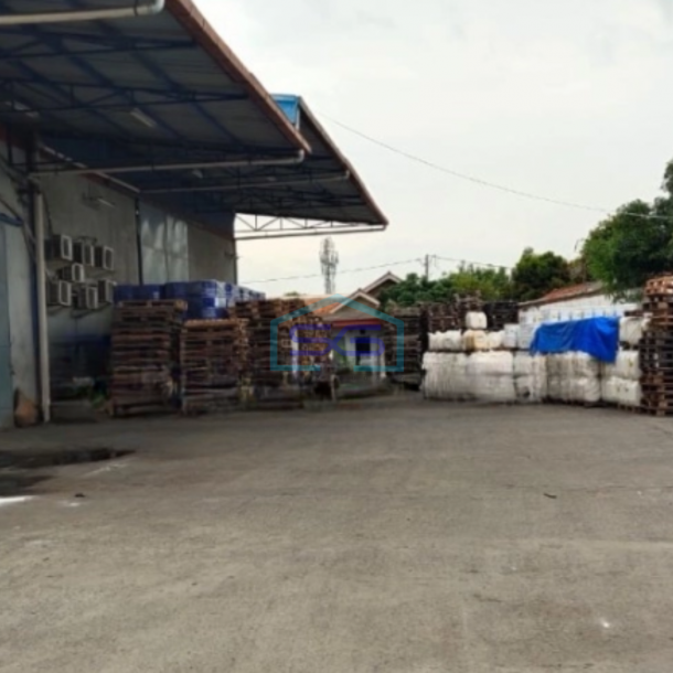 Dijual Gudang Lokasi Strategis di Jurumudi Tangerang Luas Bangunan  2522 m²-1