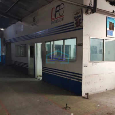 Dijual Gudang Ada Kantor Luas Bangunan 1500 m²  Lokasi Kapuk Kamal Jakarta Barat