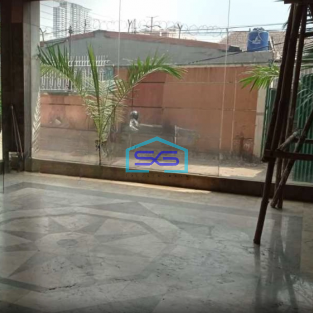 Dijual Kantor Lokasi Bebas Banjir di Daan Mogot Jakarta Barat Luas Tanah 758 m²-2
