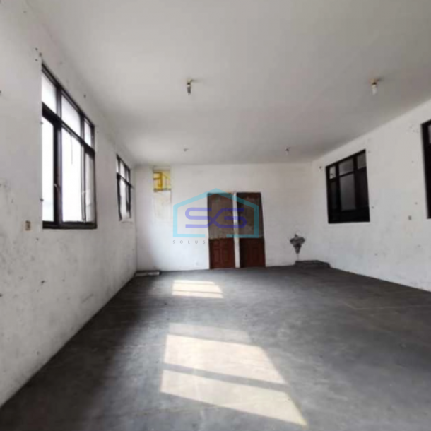 Dijual Cepat  Gudang Lokasi Bebas Banjir di Jelambar Jakarta Barat Luas Tanah  492 m²-2