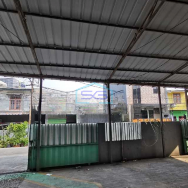 Dijual Cepat  Gudang Lokasi Bebas Banjir di Jelambar Jakarta Barat Luas Tanah  492 m²-3