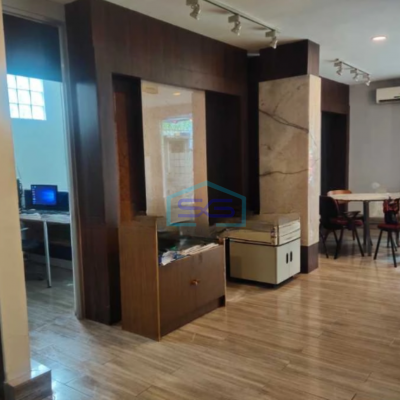 Dijual Gudang Siap Huni Lokasi Bebas Banjir di Batu Ceper Tangerang Luas Tanah  1920 m²