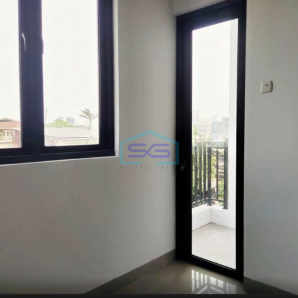 Dijual Ruko Lokasi Bebas Banjir di Jelambar Jakarta Barat Luas Bangunan  287 m²-4