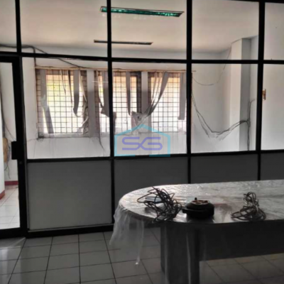 Disewakan Ruko Lokasi Bebas Banjir di Jakarta Barat Luas Tanah 265 m²