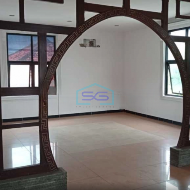 Dijual Kantor Lokasi Strategis Luas Bangunan  1300 m² di Daan Mogot Jakarta Barat-3