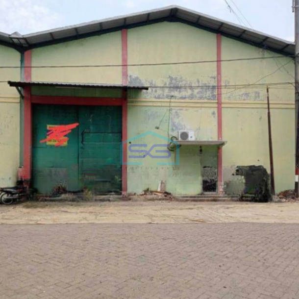 Disewakan Gudang Akses Container 40 feet di Pergudangan Sinar Budaran 2 Sidoarjo-1