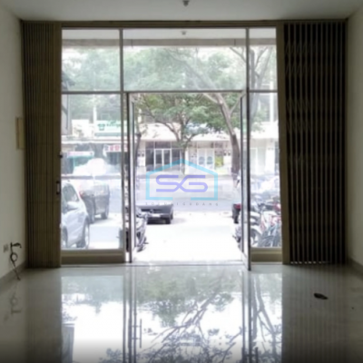 Disewakan Ruko 3,5 Lantai di Green Lake City Jakarta Barat LB 236m2