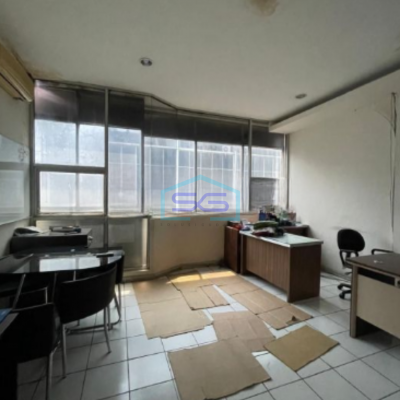 Dijual Ruko 3.5 Lantai di Jl. Pangeran Jayakarta Jakarta Pusat LB 240m2