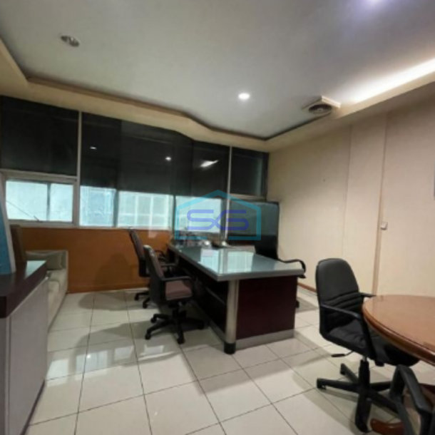 Dijual Ruko 3.5 Lantai di Jl. Pangeran Jayakarta Jakarta Pusat LB 240m2-2
