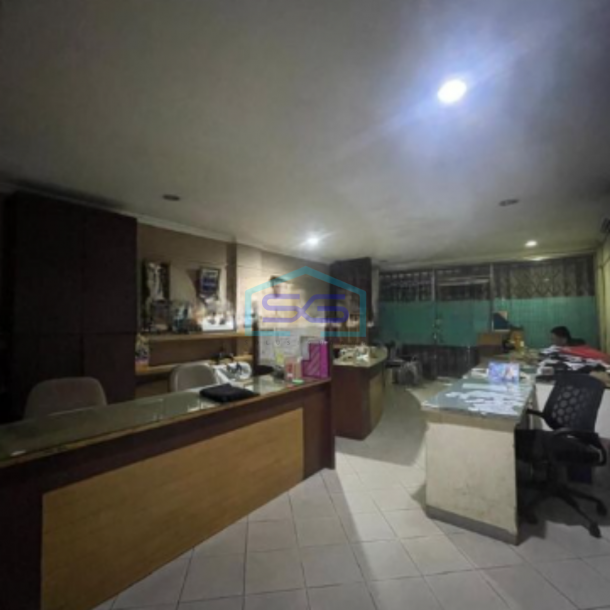 Dijual Ruko 3.5 lantai di Pangeran Jayakarta Jakarta Pusat LB 300m2-5
