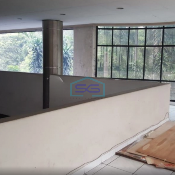 Dijual Gedung Langka Di Grogol Jakarta Barat Lokasi Strategis Pinggir Jalan Raya LT 660m2-1