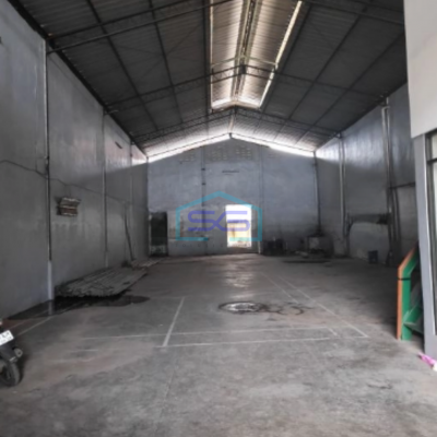Dijual Gudang Gandeng Siap Pakai di Pergudangan Kamal Indah Jakarta Barat LT 1250m2