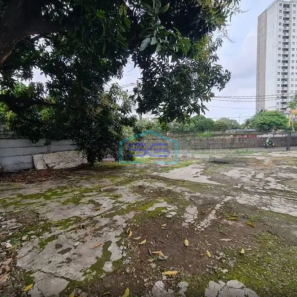 Dijual Tanah Komersial Strategis di Arjuna Selatan Jakarta Barat LT 1218m2-1