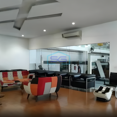 Dijual Tanah & Ruang Usaha Ex Dealer Mobil di Bsd Tangerang LT 2475m2