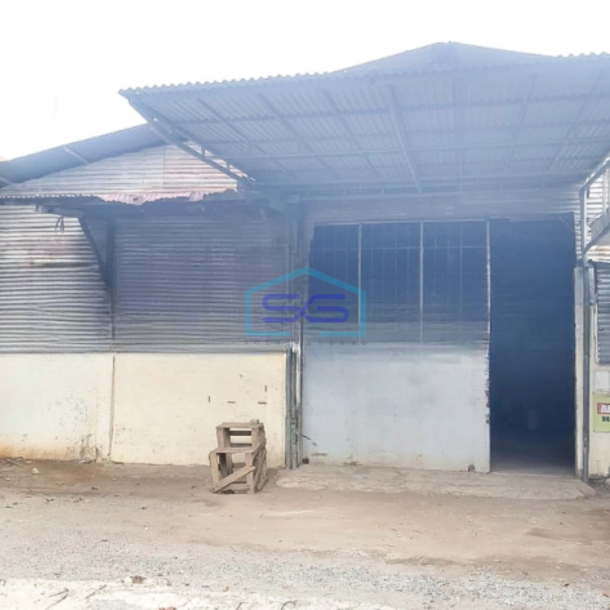 Disewakan Gudang Luas Bangunan  900 m² Lokasi Pinggir Jalan Utama Cipondoh Tangerang-4