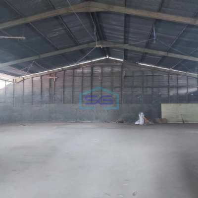 Disewakan Gudang Luas Bangunan  900 m² Lokasi Pinggir Jalan Utama Cipondoh Tangerang