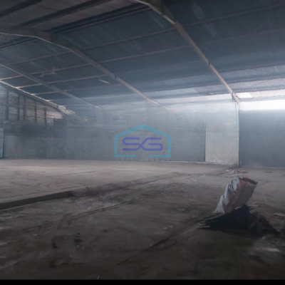 Disewakan Gudang Luas Bangunan  900 m² Lokasi Pinggir Jalan Utama Cipondoh Tangerang