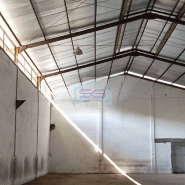 Dijual Gudang Luas Bangunan 450 m² Lokasi Bebas Banjir di Kosambi Tangerang-2