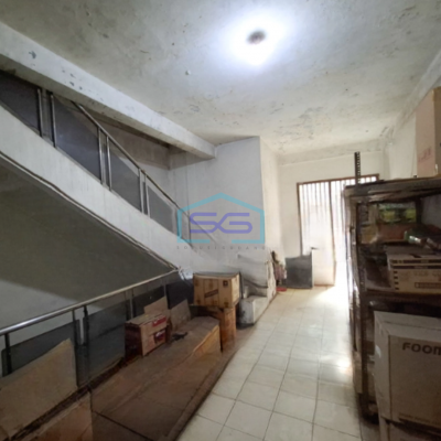 Dijual Ruko Hadap Jalan di Duri Kosambi Jakarta Barat Luas Bangunan  350 m²