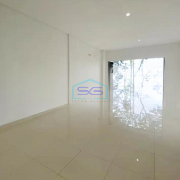 Dijual Ruko 3 Lantai Luas Bangunan 456 m² di BSD Tangerang Lokasi Bebas Banjir-3