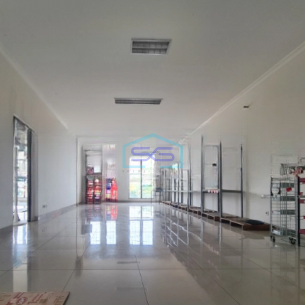 Disewakan Ruko 2 Lantai Luas Bangunan  208 m² di Gading Serpong Tangerang-2