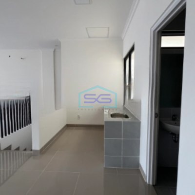 Disewakan Ruko 2 Lantai Luas Bangunan  252 m² di Gading Serpong Tangerang