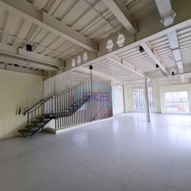 Disewakan Ruko Luas Bangunan  576 m² di Serpong Tangerang Selatan-2