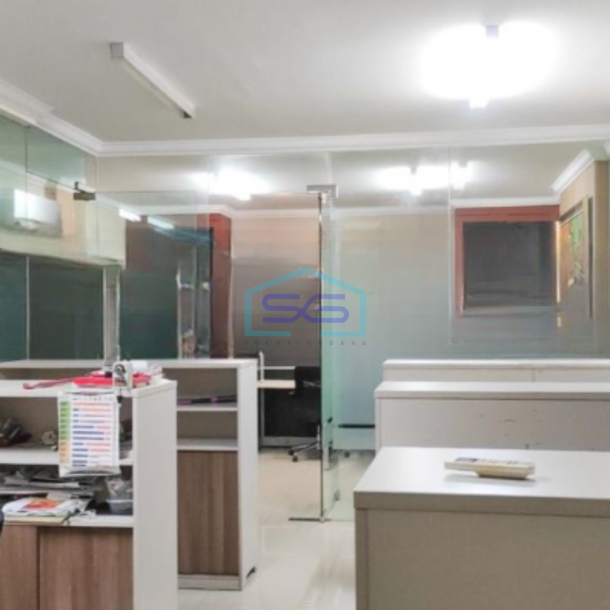 Dijual Ruko Kondisi Bagus Luas Bangunan  250 m² Lokasi Pantai Indah Kapuk Jakarta Utara-1