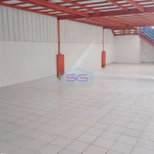 Disewakan Gudang Luas Tanah  1500 m² Lokasi Bebas Banjir di Cipondoh Tangerang-1